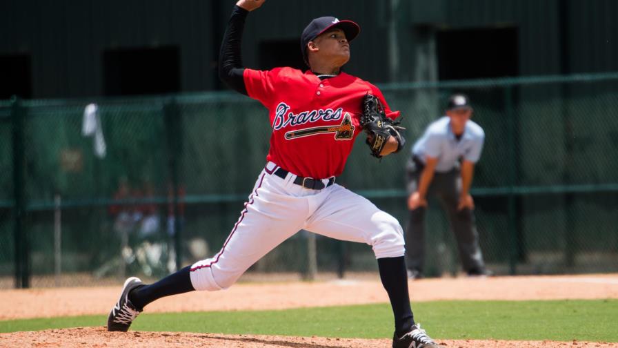 Bravos, reiterativos en violar las reglas para firmar en AL