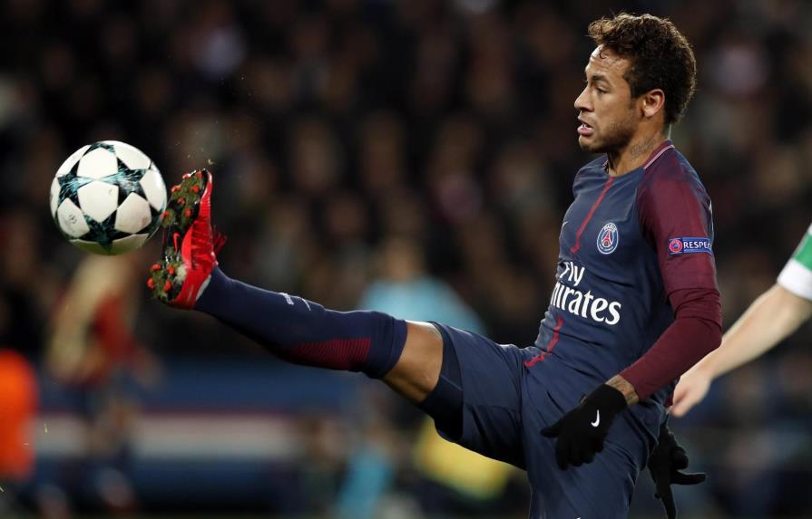 El París Saint-Germain  aplasta al Celtic con dobletes de Neymar y Cavani