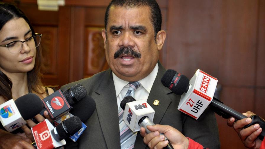 Senado invitará a ministra Salud y al SNS a explicar deterioro del sector Senado invitará a ministra Salud y al SNS a explicar deterioro del sector