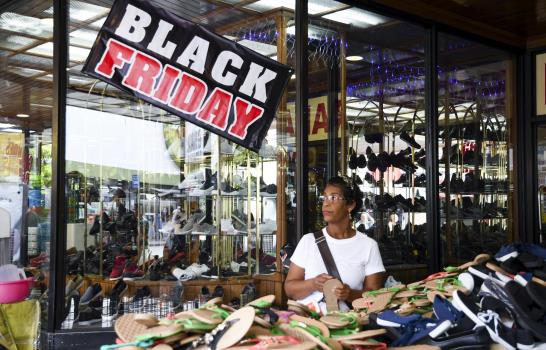 Comerciantes esperan llenar expectativas de ventas por impacto del Viernes Negro