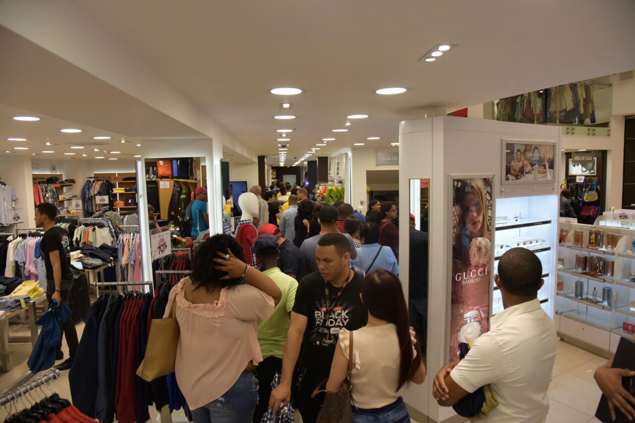 Tienda Forever 21 en Ágora Mall.