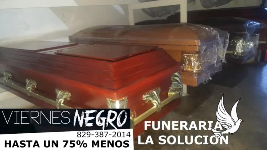 Funeraria de El Seibo vuelve con su “práctica” oferta de ataúdes por el Viernes Negro