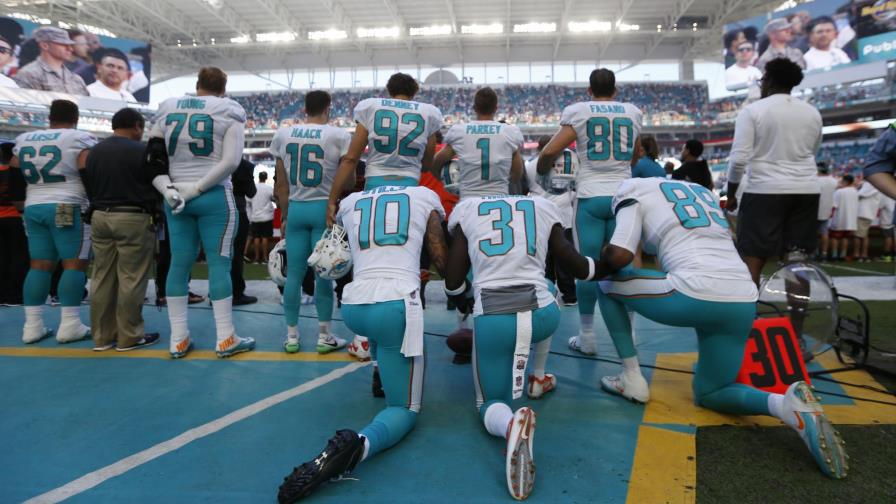 Nueva crítica de presidente Estados Unidos a quienes se arrodillan en himno Nueva crítica de presidente Estados Unidos a quienes se arrodillan en himno