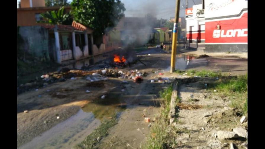 En barrio petromacorisano reclaman soluciones En barrio petromacorisano reclaman soluciones