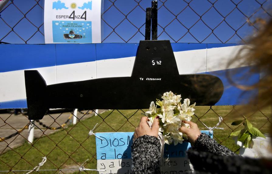 Argentina: Familias mantienen fe, pero submarino no aparece
