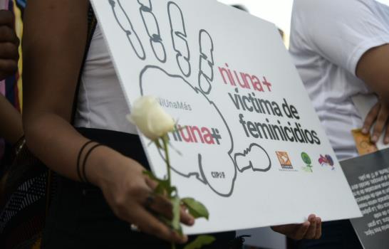 En múltiples manifestaciones se reclamó el fin de violencia hacia la mujer 