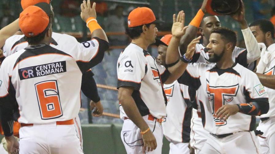 Los Toros paran en cuatro rachas de derrotas al vencer a las Estrellas