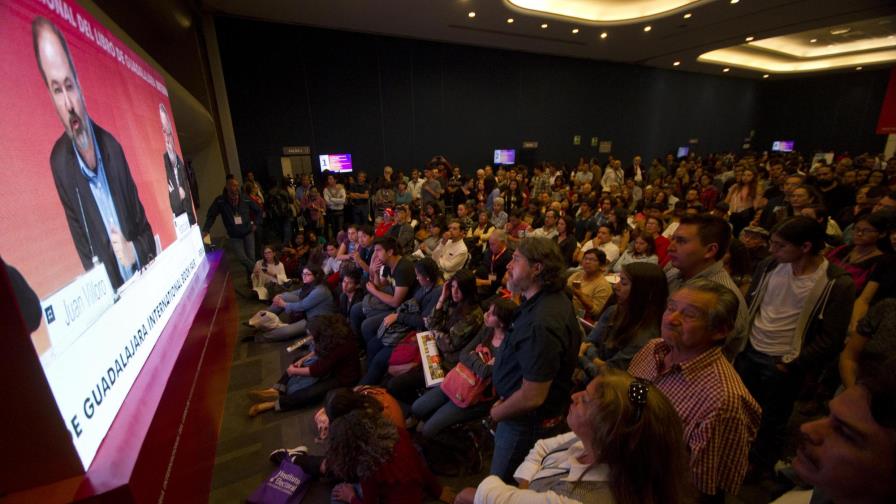 Entre premiaciones y encuentros con escritores, transcurre la FIL Guadalajara 2017 Entre premiaciones y encuentros con escritores, transcurre la FIL Guadalajara 2017