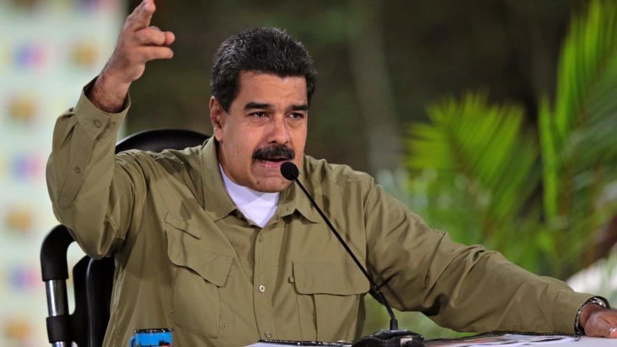 Maduro designa a un militar como jefe de PDVSA y ministro de Petróleo