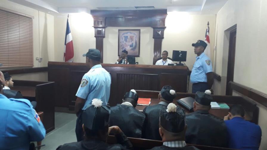 Un año de prisión preventiva en la cárcel del 15 de Azua contra acusado de matar a Geraldine Un año de prisión preventiva en la cárcel del 15 de Azua contra acusado de matar a Geraldine