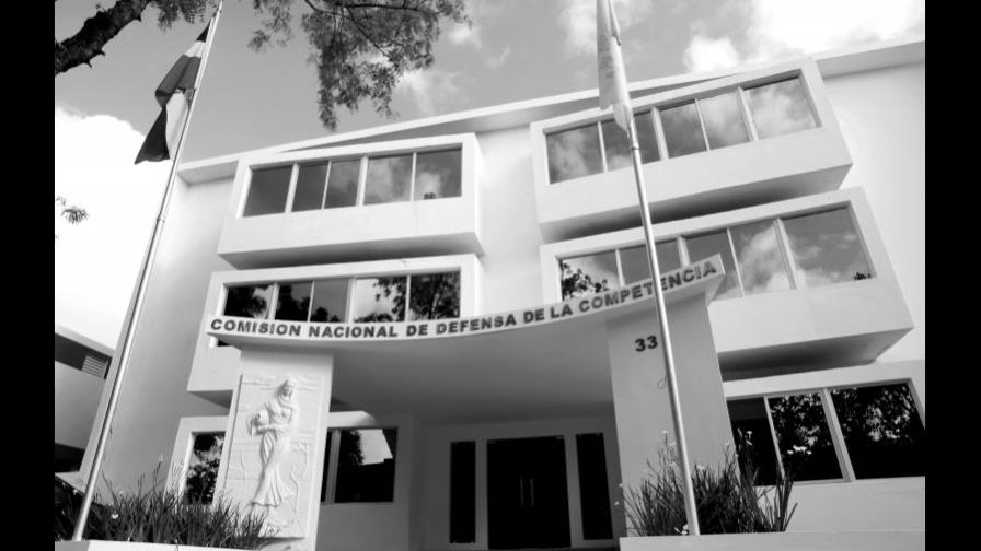 ProCompetencia advierte a ANDECLIP sobre posible violación a la Ley 42-08 