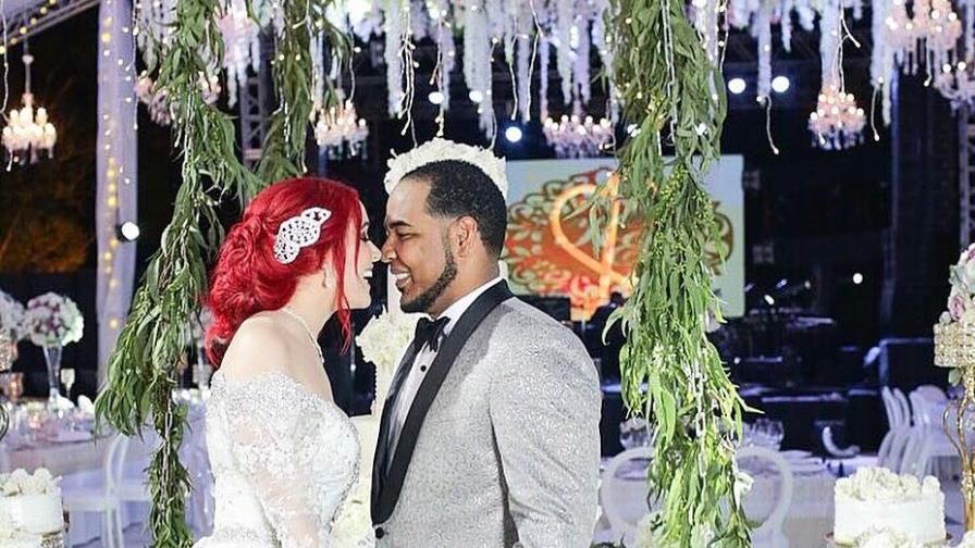 Edwin Encarnación a Karen Yapoort: “Me siento muy orgulloso de llamarte esposa”; aquí las mejores imágenes de su boda Edwin Encarnación a Karen Yapoort: “Me siento muy orgulloso de llamarte esposa”; aquí las mejores imágenes de su boda