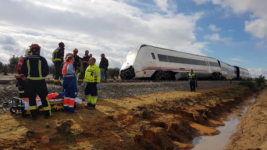Varios heridos en descarrilamiento de tren en España