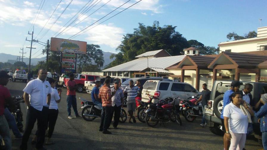 Matan dos vigilantes en un asalto a dulcería Rodríguez en Bonao Matan dos vigilantes en un asalto a dulcería Rodríguez en Bonao