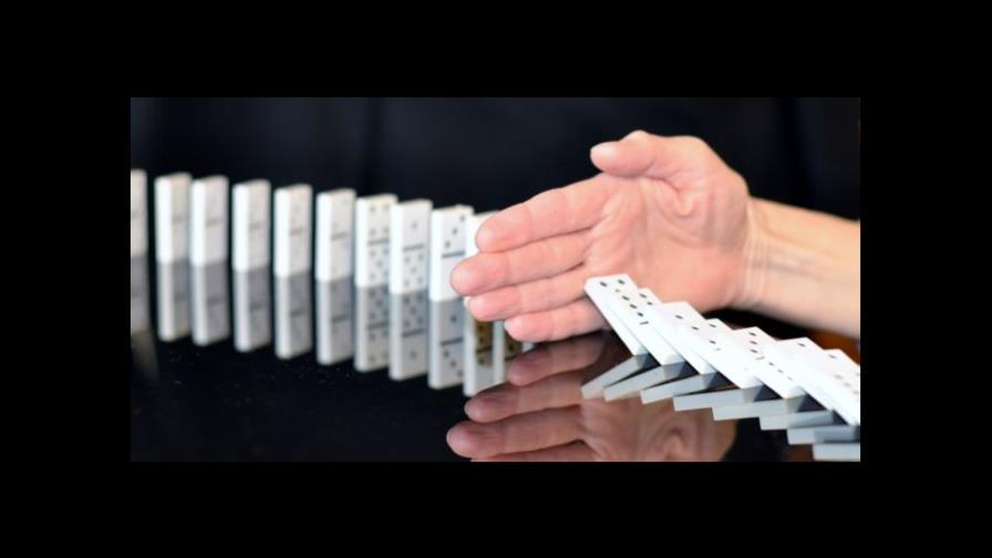 No va coma entre el verbo y el objeto directo de una oración