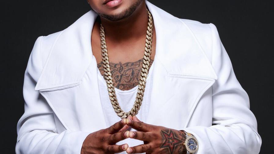 El Nene la Amenazzy y El Mayor recibirán el 2018 con gran fiesta en el Hotel Embajador El Nene la Amenazzy y El Mayor recibirán el 2018 con gran fiesta en el Hotel Embajador