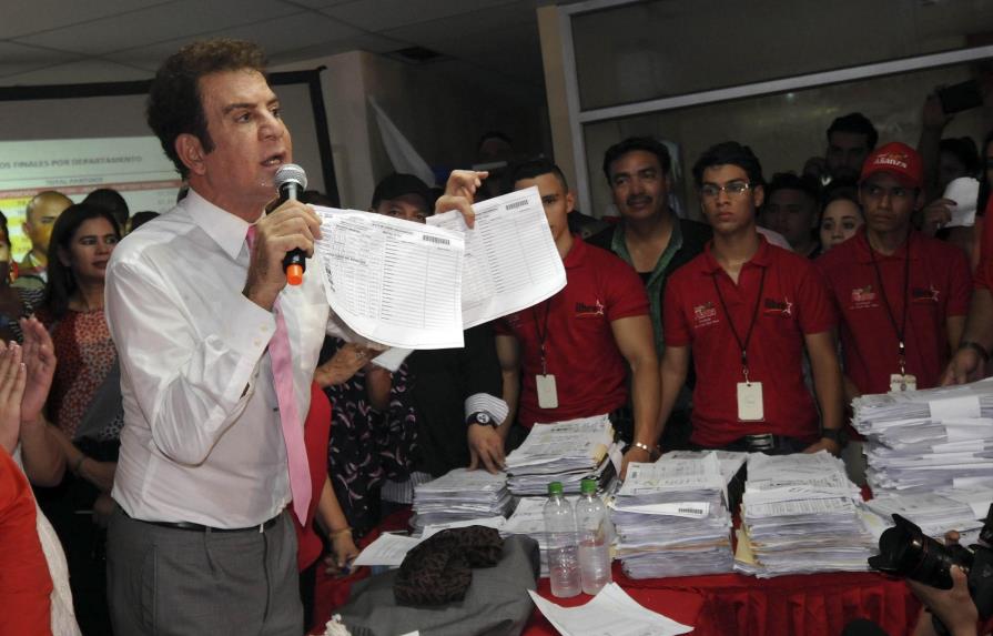 Nasralla propone revisar actas de los comicios o segunda vuelta en Honduras