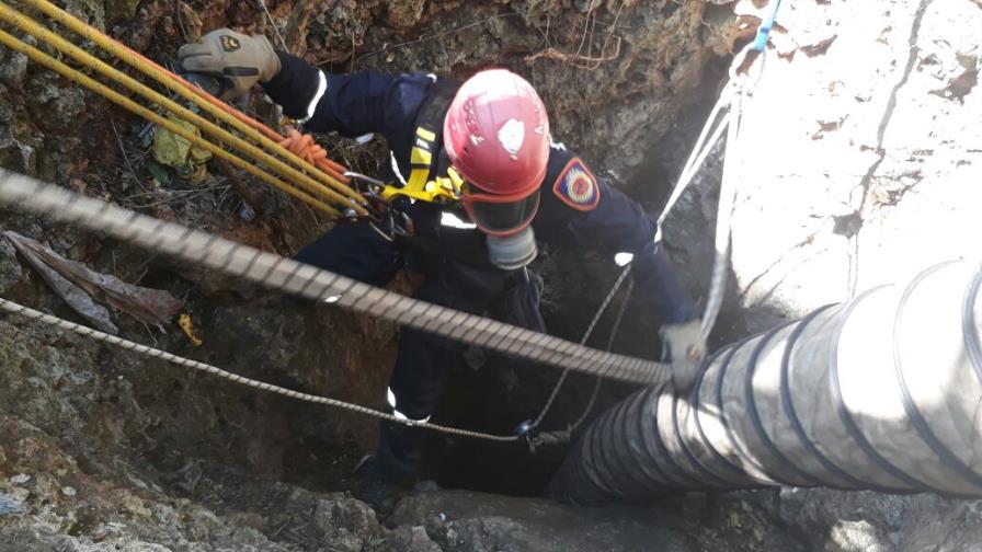 Hallan cadáver lanzado a fosa en La Caleta