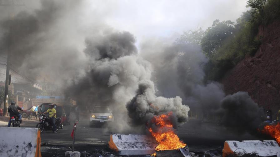 Honduras se hunde en el caos por la tensa espera electoral