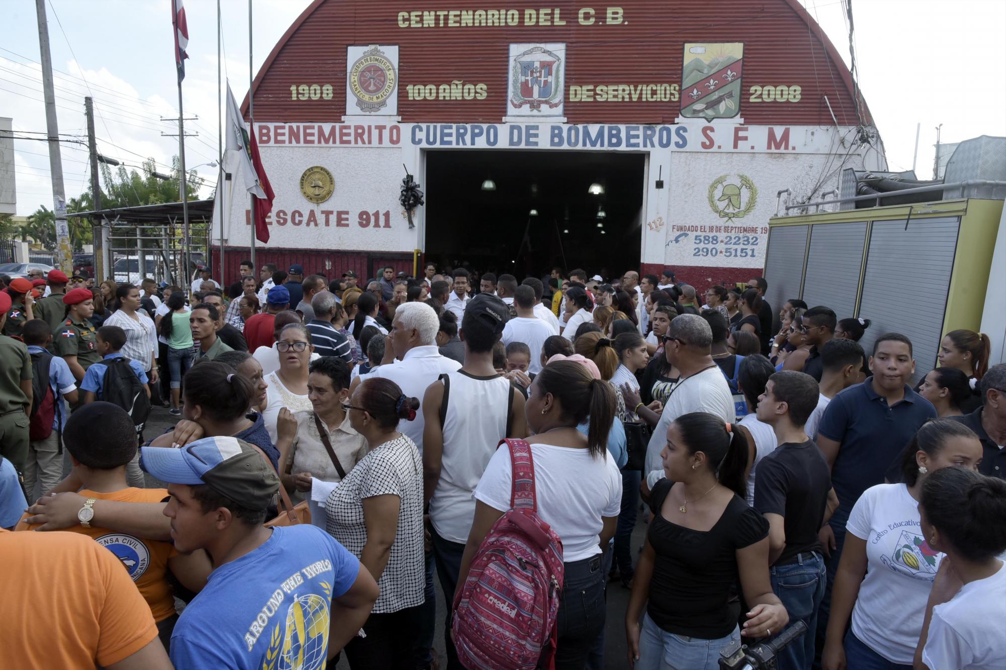 “Si él hubiera tenido un equipo moderno, con luces y oxígeno, hoy no estuviéramos lamentando su muerte”, expresó.