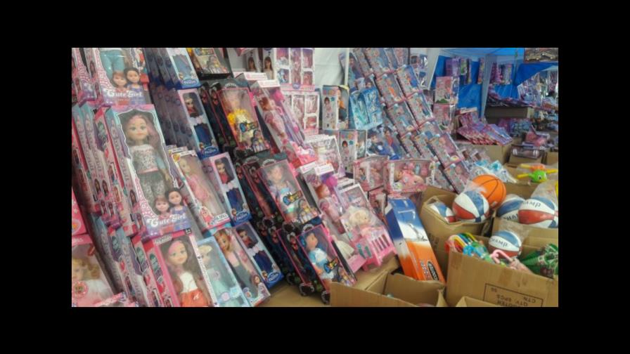 Un juguete para un niño pobre Un juguete para un niño pobre