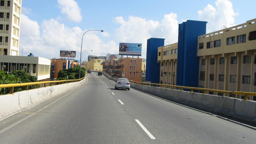 MOPC cerrará a partir de este lunes túneles y elevados por mantenimiento