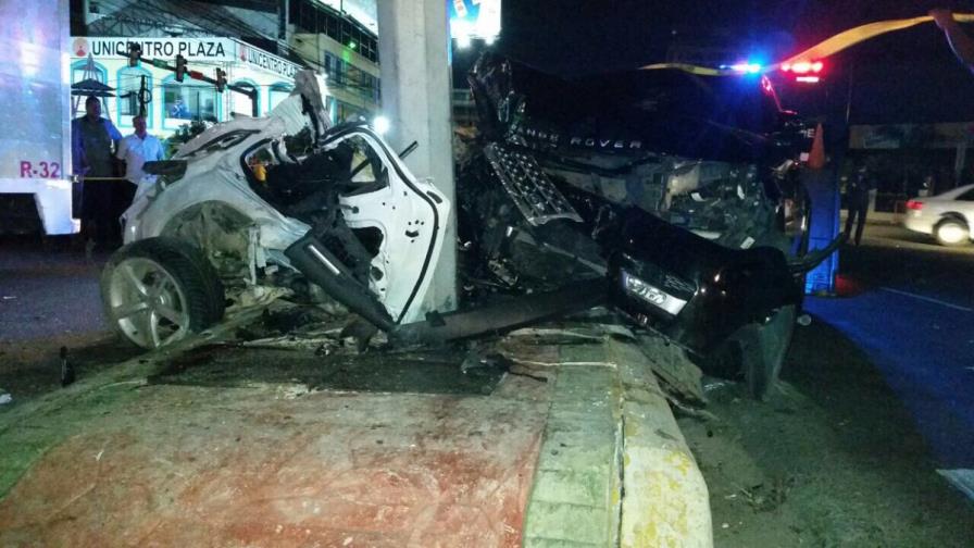 Aparatoso accidente en la 27 de Febrero deja al menos un muerto y varios heridos