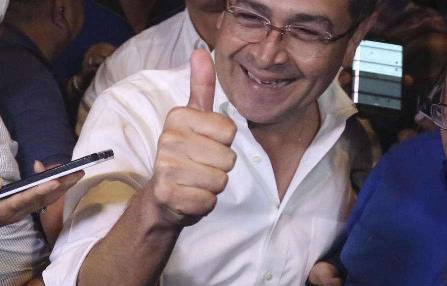 Honduras concluye escrutinio de votos con ventaja para la reelección del presidente 