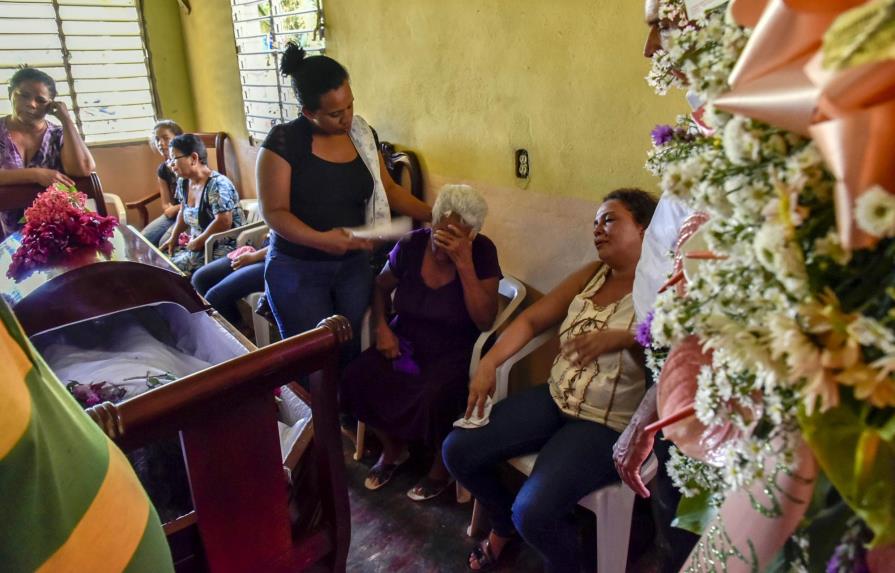 Tragedia deja cinco muertos, dolor         y varias familias destruidas en Cotuí