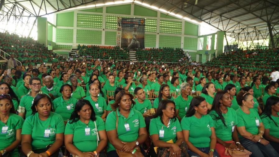 Vicepresidenta reconoce labor de miles de voluntarios del Prosoli Vicepresidenta reconoce labor de miles de voluntarios del Prosoli