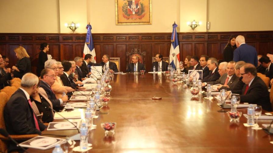 Consejo Competitividad adopta medidas en su primera reunión en once años