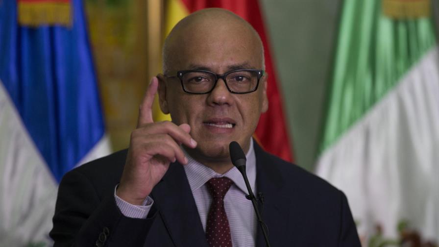 El chavismo condiciona el tema electoral en mesa de diálogo con la oposición