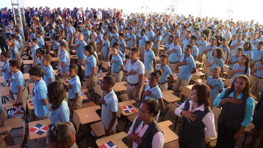 Ponen en marcha Plan Piloto del Programa República Digital Educación Ponen en marcha Plan Piloto del Programa República Digital Educación