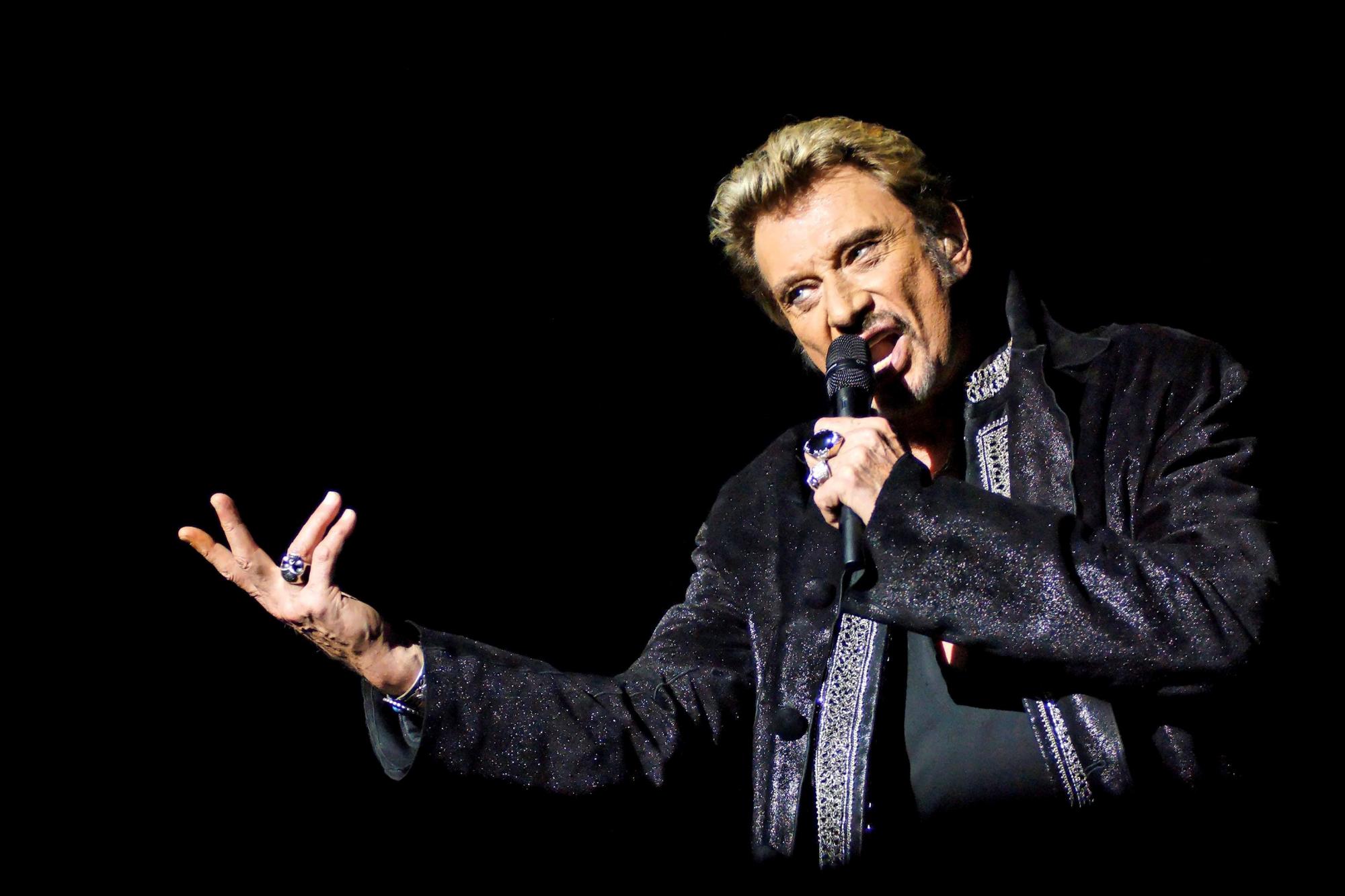 Foto de archivo del cantante de rock francés Johnny Hallyday durante un concierto en Bruselas (Bélgica) el 27 de octubre de 2006. 
