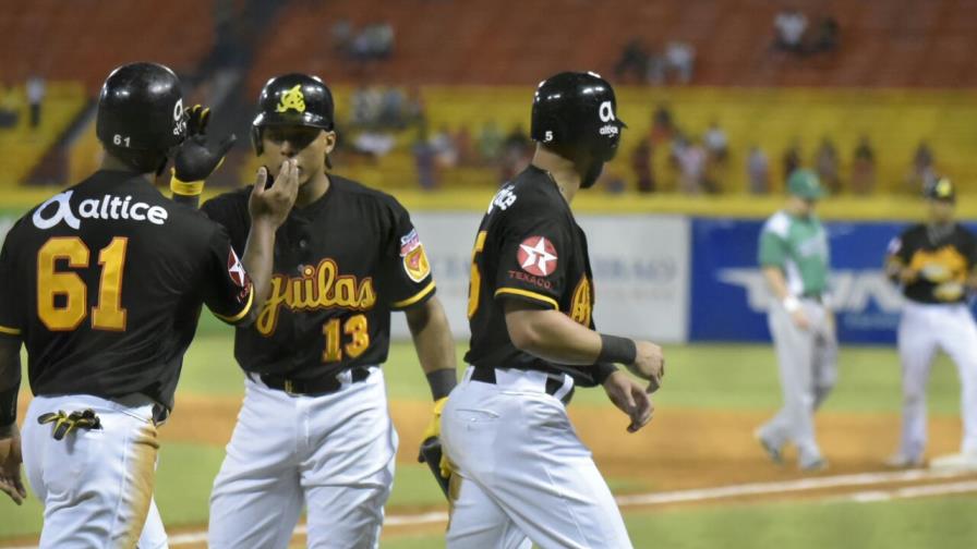 Fue difícil, pero las Águilas bajan a las Estrellas del primer puesto