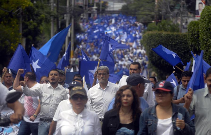 Oficialismo vuelve a las calles para reclamar triunfo electoral en Honduras