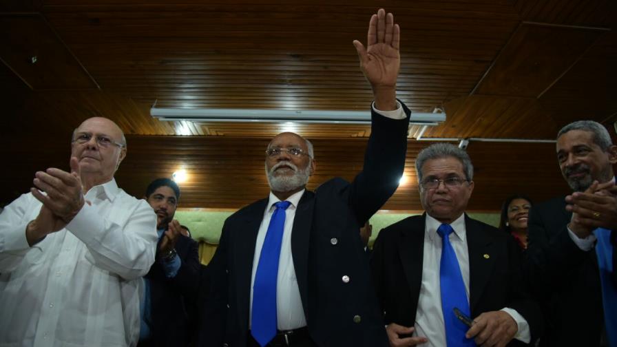 Asume nuevo presidente del Colegio Médico Dominicano 