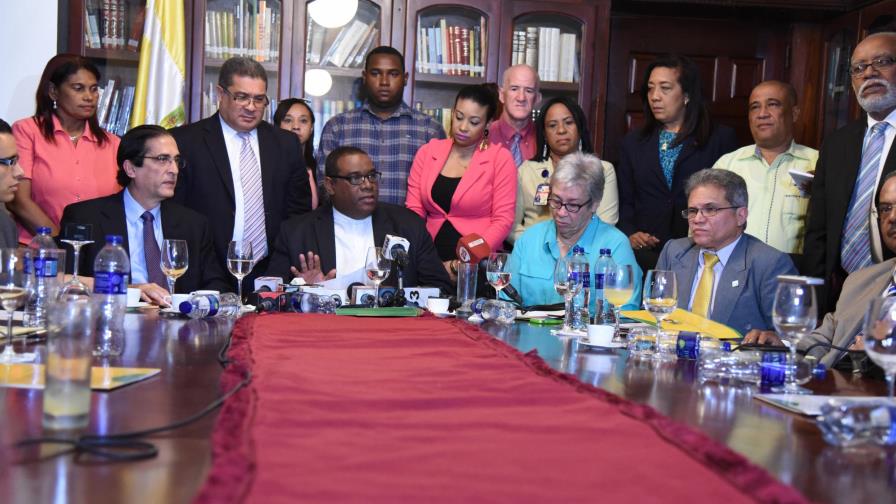 Reina la expectativa por el reinicio este lunes del diálogo entre médicos y autoridades Reina la expectativa por el reinicio este lunes del diálogo entre médicos y autoridades