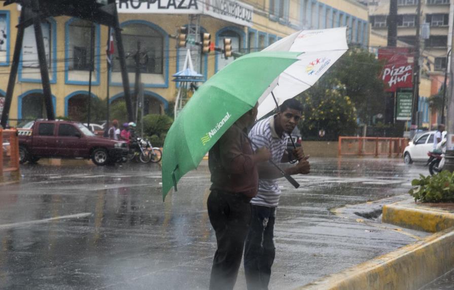 Vaguada prefrontal provocaría lluvias moderadas en el país este lunes