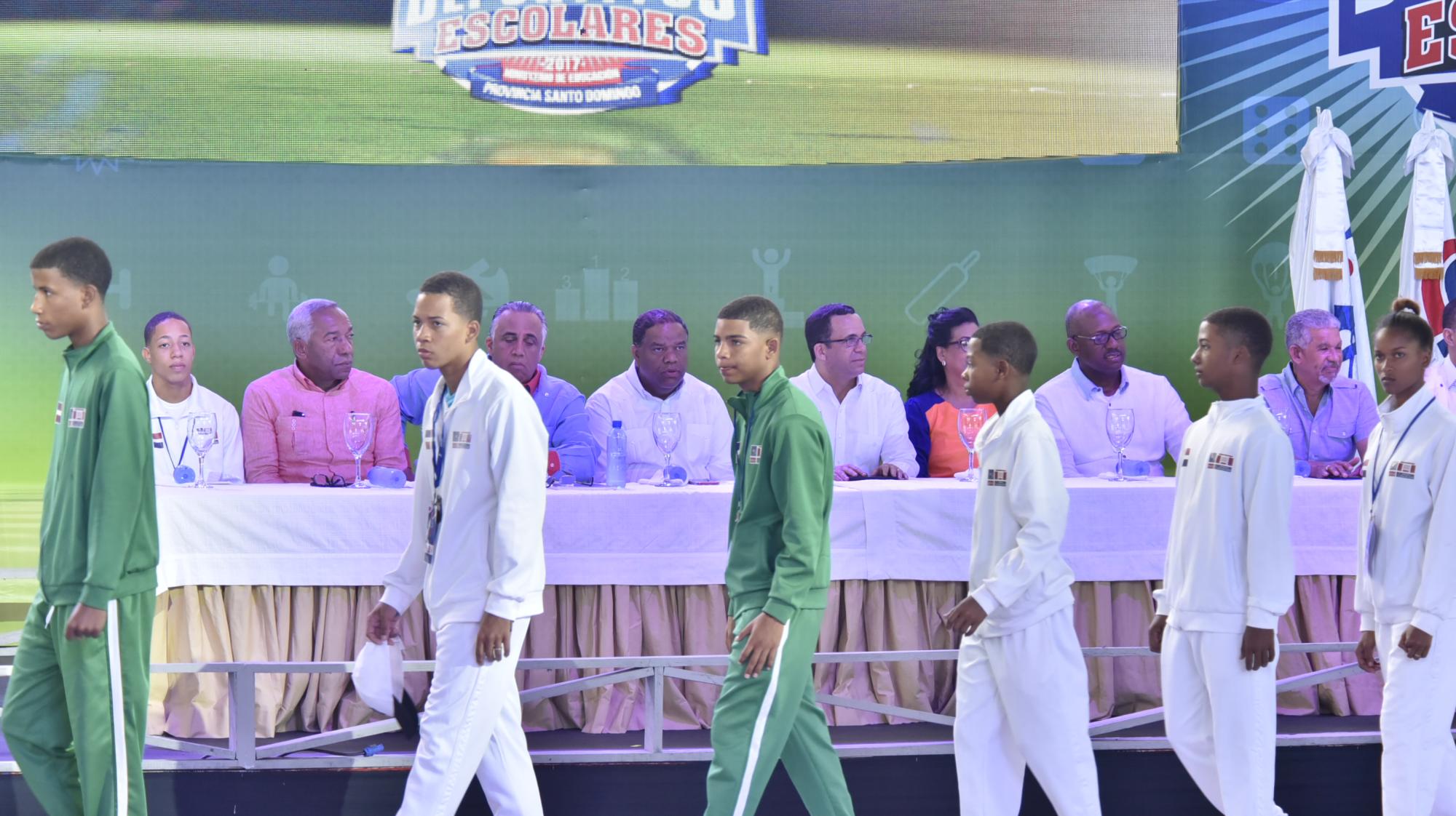 Los Juegos Escolares constituyeron un “rotundo éxito”, afirmó el Ministro de Educación Andrés Navarro, durante el acto de clausura.