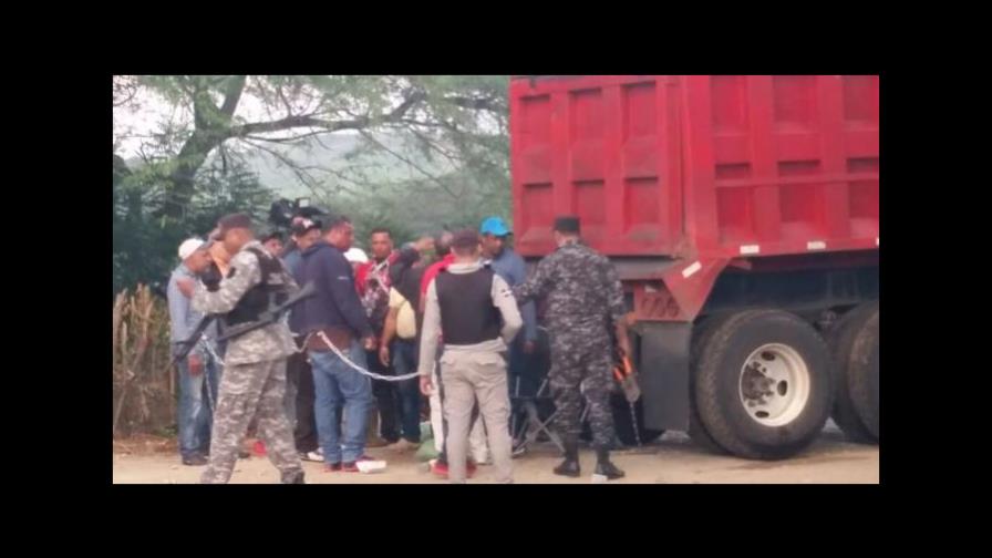 Empresarios demandan someter a la Justicia a transportistas obstaculizan entrada a mina