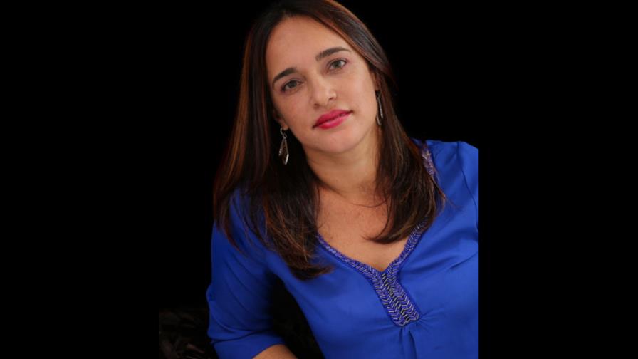 Dominicana es finalista de premio mundial de poesía mística