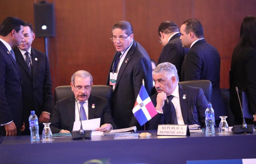 Danilo Medina asume presidencia del SICA citando desafíos históricos de la región