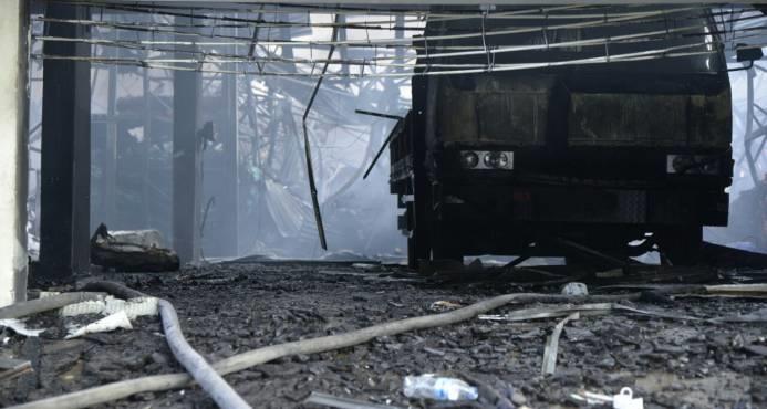 Fuego que arrasó tienda en Santiago  dejó pérdidas millonarias