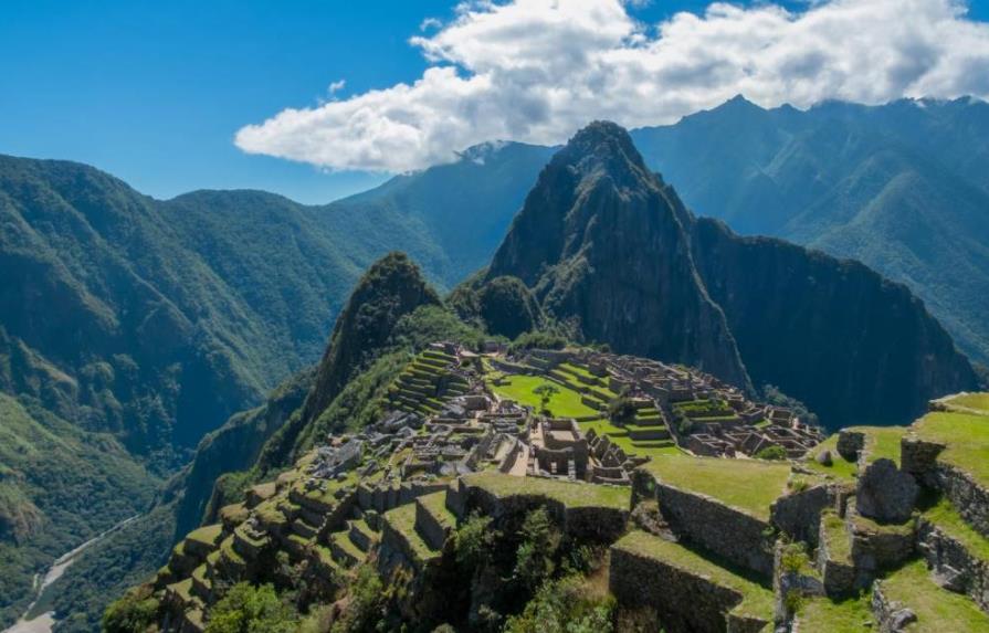 Hallan en Perú templo prehispánico utilizado por élite de civilización huari 