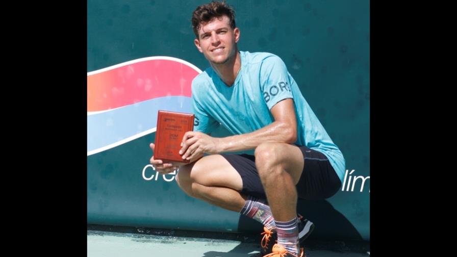 “Bebo” Hernández, campeón del Futuro F3 para su primer título en casa “Bebo” Hernández, campeón del Futuro F3 para su primer título en casa