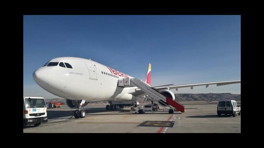 Iberia recibe un nuevo avión A330-200 y lo bautiza como “Santo Domingo”