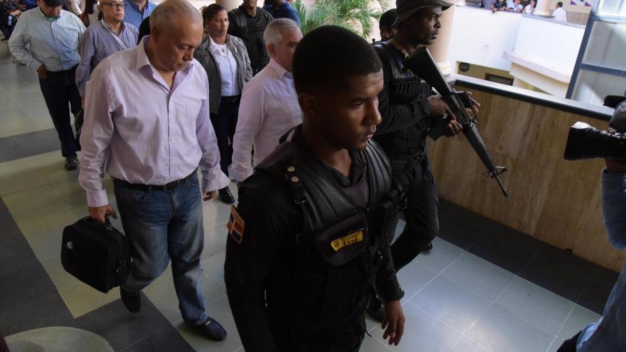 Jueza entiende que imputados del Banco Peravia podrían ser condenados Jueza entiende que imputados del Banco Peravia podrían ser condenados