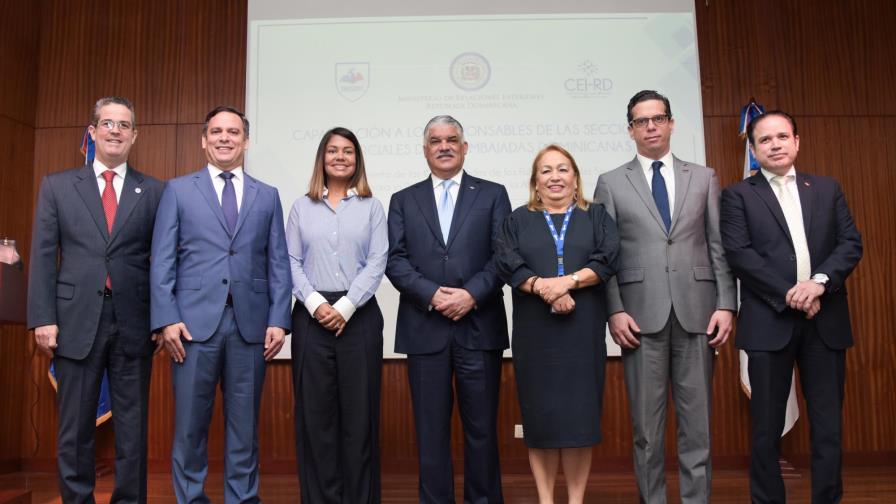 MIREX y CEI-RD inician capacitación de responsables Secciones Comerciales