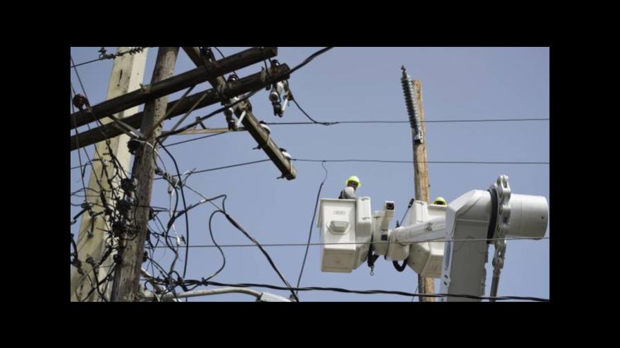 Consideran “Gobierno intenta ocultar fracaso de pacto eléctrico” firmándolo en víspera de navidad